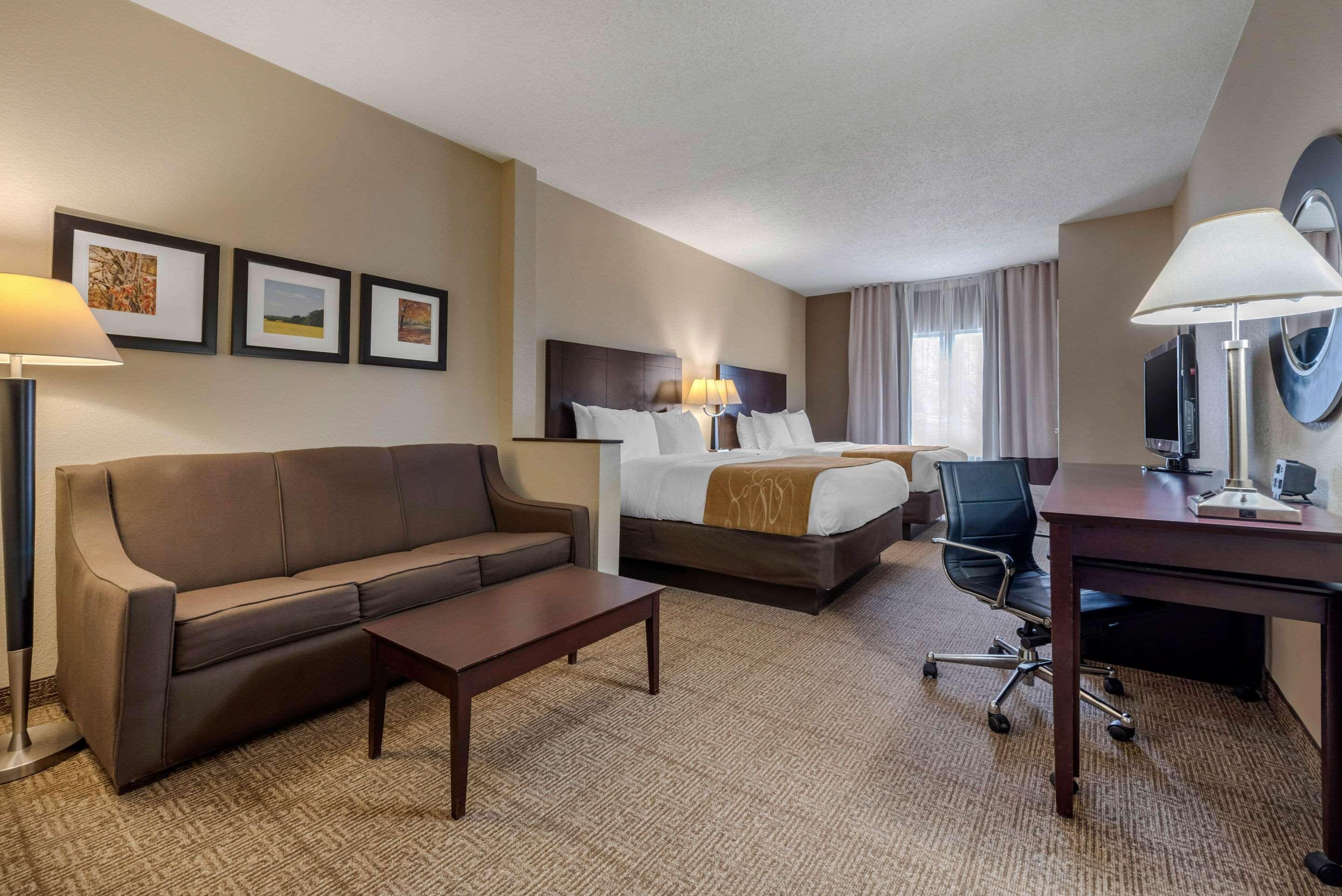 Comfort Suites Lafayette University Area מראה חיצוני תמונה