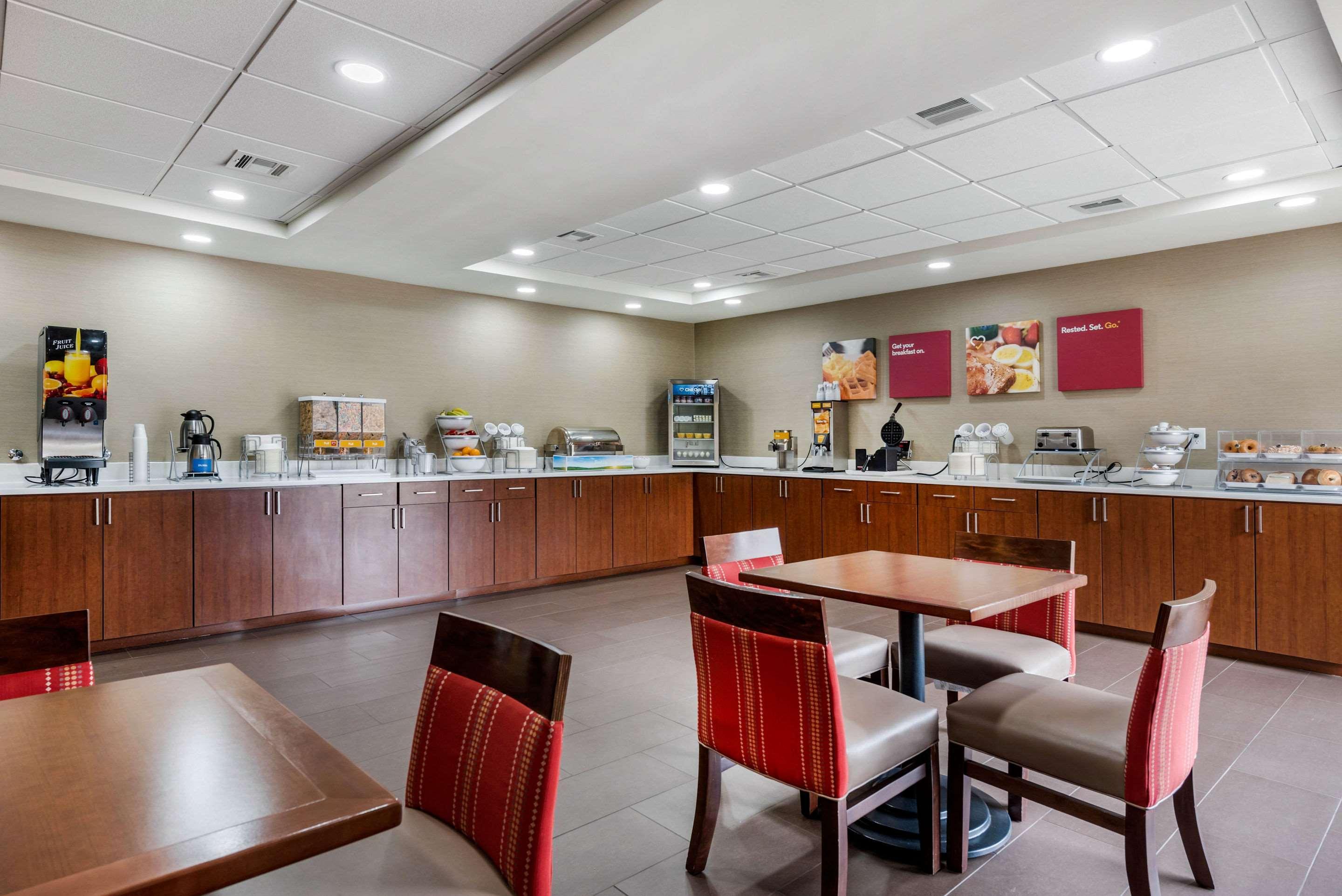 Comfort Suites Lafayette University Area מראה חיצוני תמונה