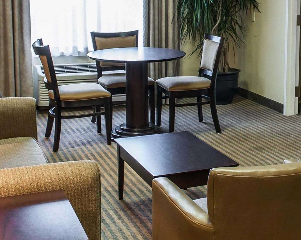 Comfort Suites Lafayette University Area חדר תמונה